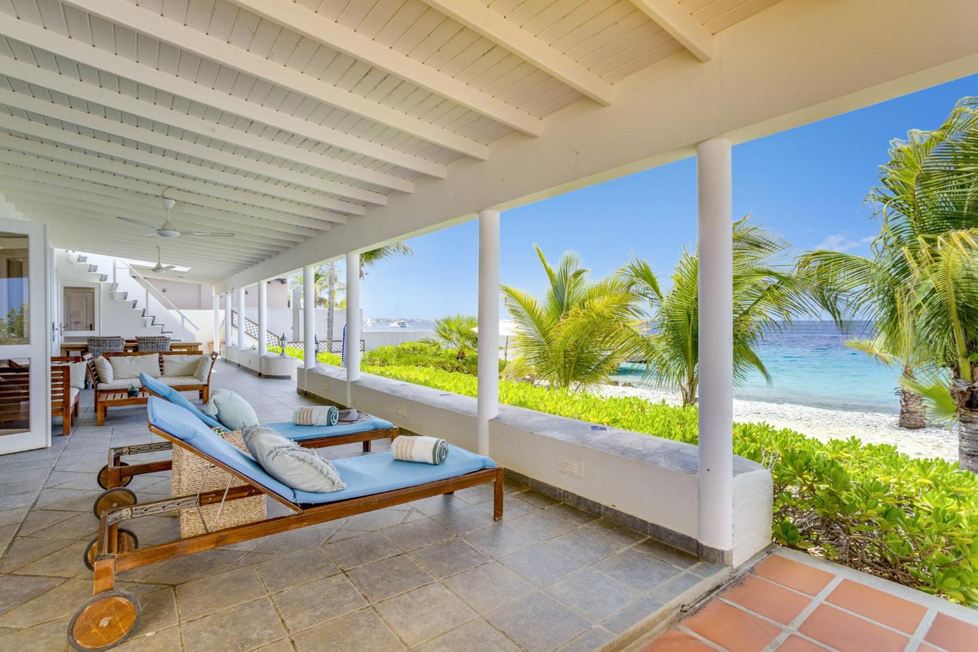 Oceanfront - Villa Port Of Call - Kralendijk  Exterior photo